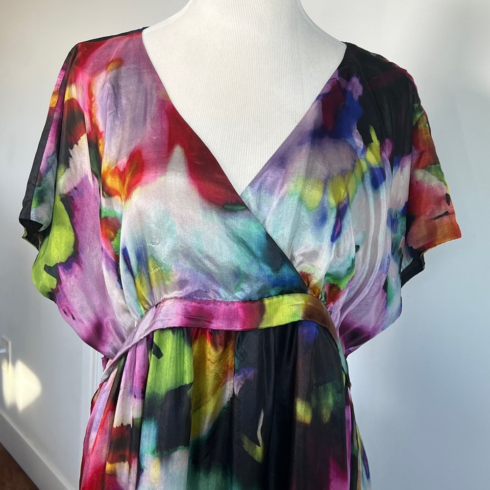 Isabella Oliver 100% Silk Maternity Dress - Size 4 (Runs roomy - size 8)